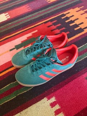 Adidas Gazelle Green - Orange Stripe